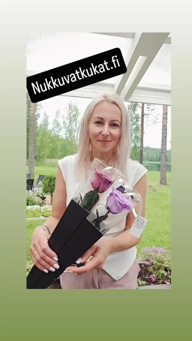 Nukkuvatkukat.fi verkkokaupassa on taas pitkiä ruusuja saatavilla 🥰 Ja näkyy myös tuotteiden arvostelut. Kiitos teille,kun olette jaksanut arvostella tuotteita ❣️