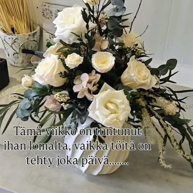 Tämä viikko on oikeasti tuntunut ihan lomalta vaikka töitä on tehty joka päivä. Kesällä vaan kerkeä tekemään enemmän asioita ja nauttia joka hetkestä.
Rakastan kesää, aurinkoa ja lämpöä ❣️